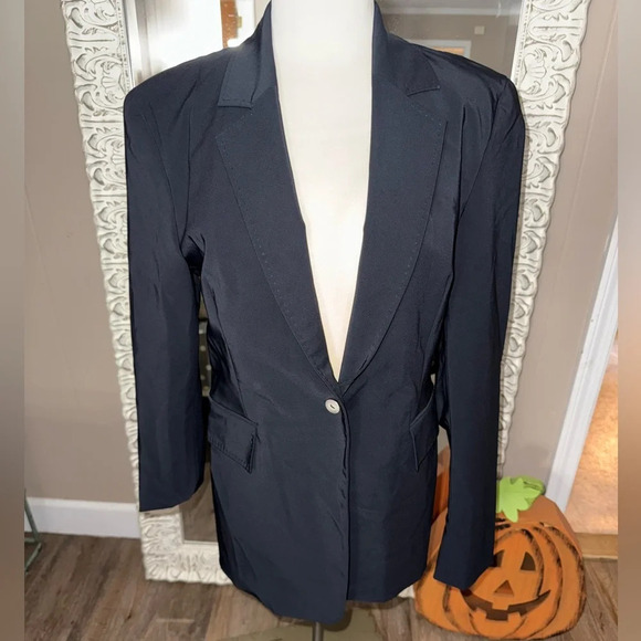 Tahari • Navy Single Button Blazer - Picture 2 of 11